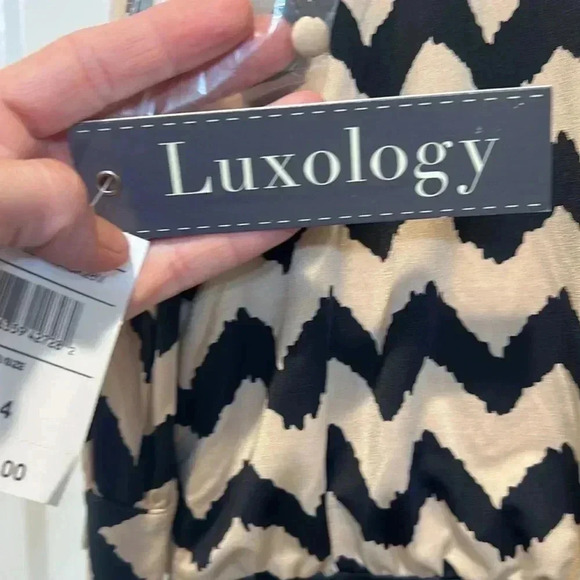Luxology black and tan dress size 4. In perfect condition! NWT! - Picture 9 of 11